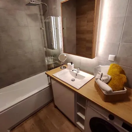 5.0 Apartament *